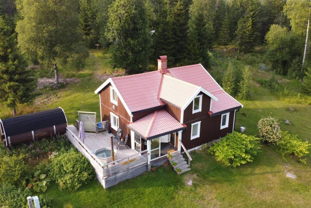 Forest Cabin With Stunning Mountain View & Sauna Турсбю Екстер'єр фото